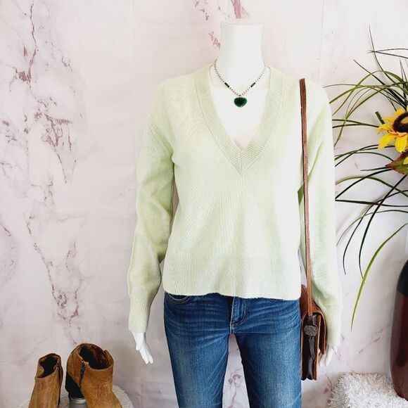 Joie light lime green 100% cashmere v neck sweater - Picture 1 of 7